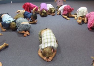 Mole movements – burrowing, making hump shapes, rolling, moving, changing directions